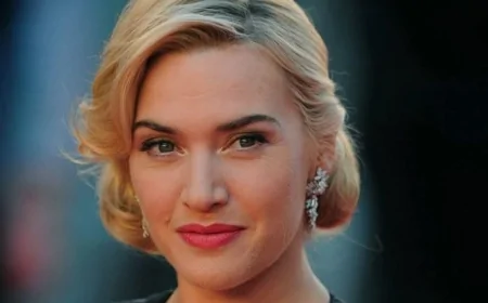 মেইল ইগো তার পার্টনারকে তার থেকে বেশি ফেমাস হতে দেখতে পারেনা