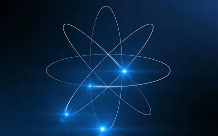 পরমাণুর ইলেকট্রন ঘোরে কিন্তু প্রোটন কেন ঘোরে না?