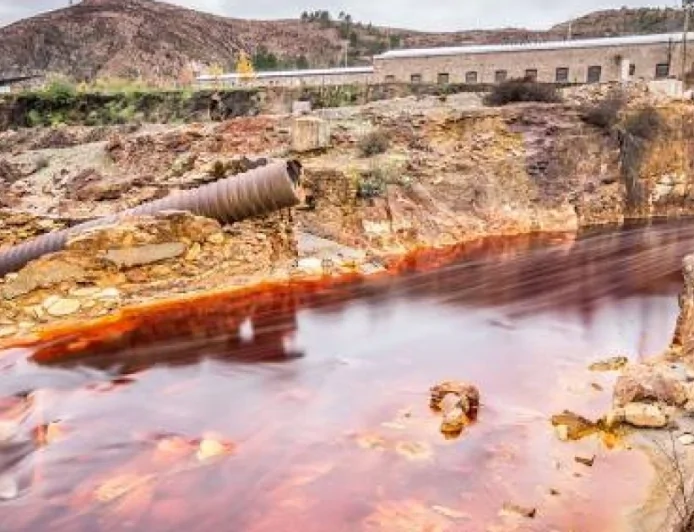 রিও টিন্টো নদী (Rio Tinto River) — এক অদ্ভুত লাল নদীর রহস্যময় জগৎ