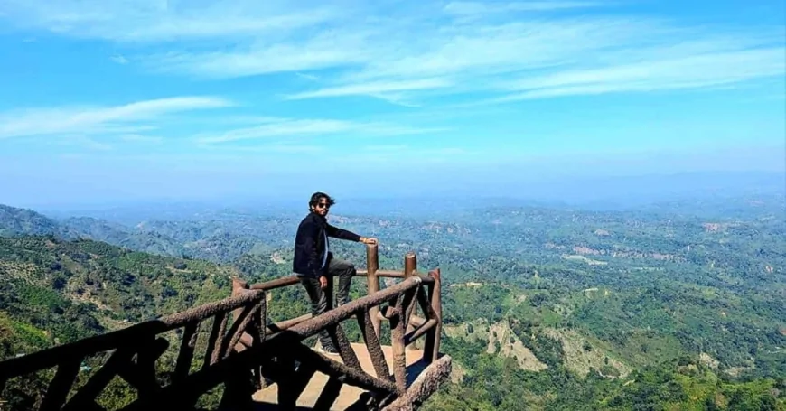 বান্দরবান: মেঘ, পাহাড় আর রহস্যময় প্রকৃতির রাজ্য